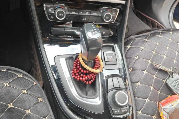Used BMW 2 Series Gran Tourer 2015 218i Leading Model Gear Lever