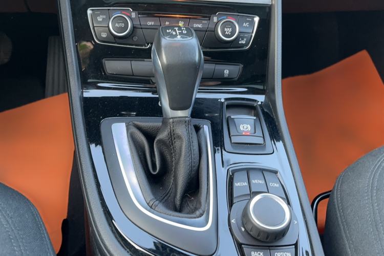 Used BMW 2 Series Gran Tourer 2015 218i Leading Model Gear Lever