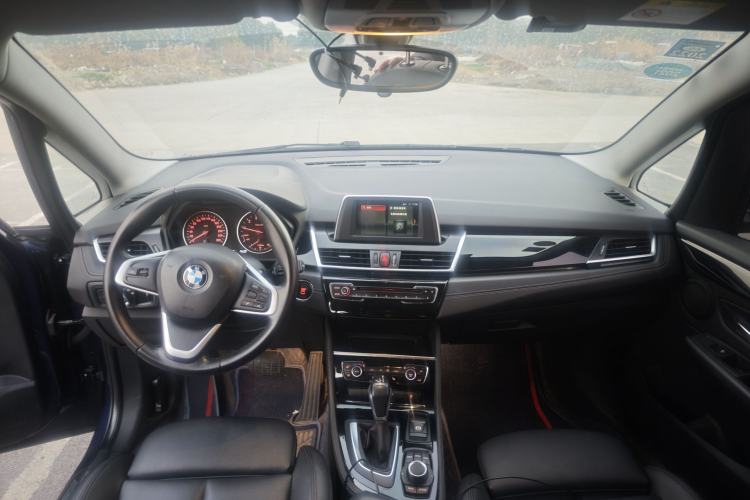 Used BMW 2 Series Gran Tourer 2015 218i Sports Design Package Interior 1