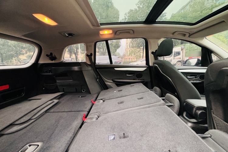 Used BMW 2 Series Gran Tourer 2015 218i Leading Model Interior 13