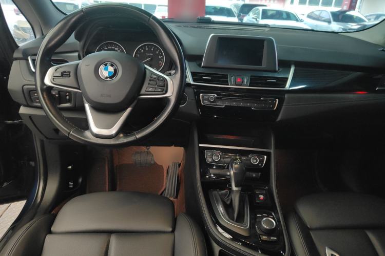 Used BMW 2 Series Gran Tourer 2015 218i Sports Design Package Interior 2