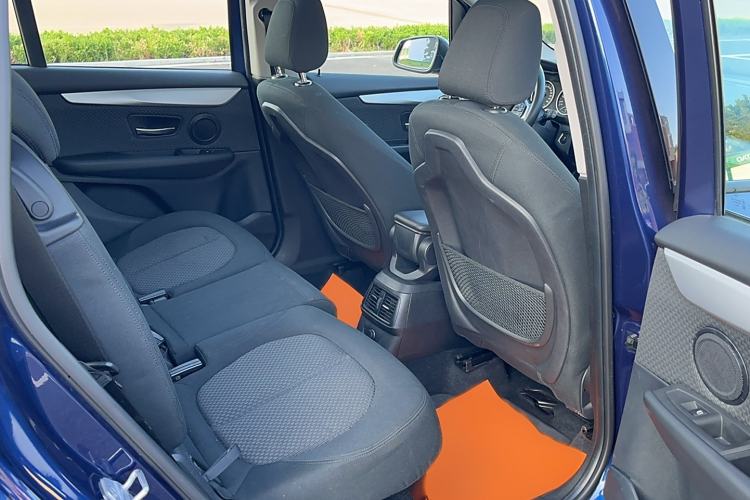 Used BMW 2 Series Gran Tourer 2015 218i Leading Model Interior 3