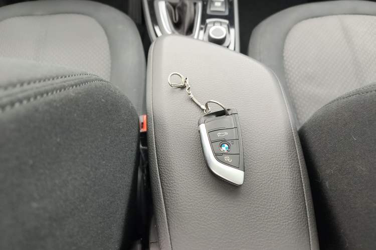 Used BMW 2 Series Gran Tourer 2015 218i Leading Model Interior 4