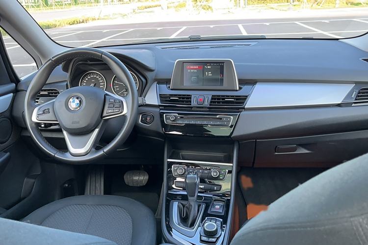 Used BMW 2 Series Gran Tourer 2015 218i Leading Model Interior 5