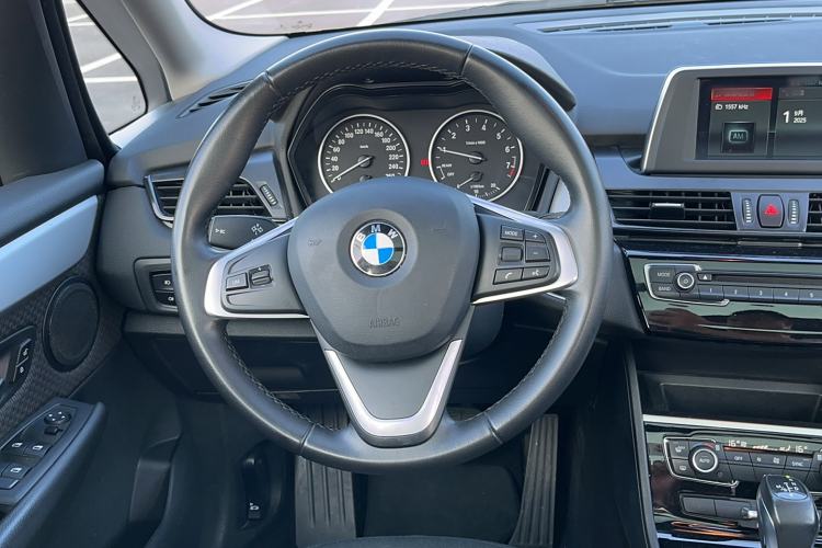 Used BMW 2 Series Gran Tourer 2015 218i Leading Model Interior 6