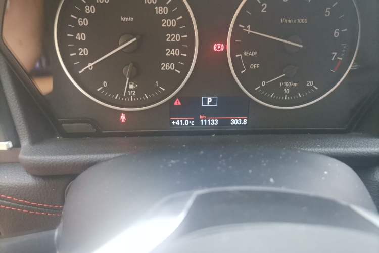 Used BMW 2 Series Gran Tourer 2015 218i Sports Design Package Odometer Close Up