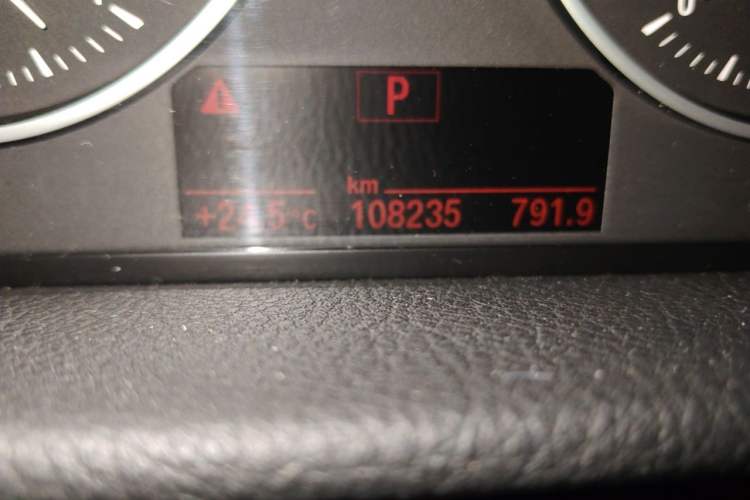 Used BMW 2 Series Gran Tourer 2015 218i Sports Design Package Odometer Close Up