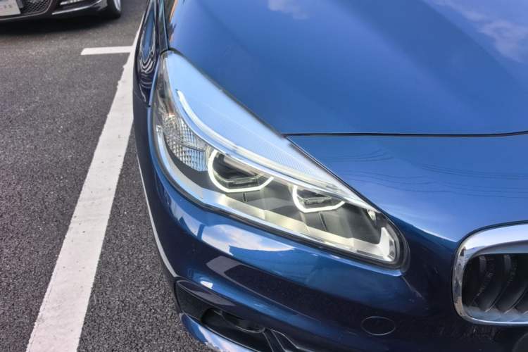Used BMW 2 Series Gran Tourer 2015 218i Sports Design Package Right Front Headlight