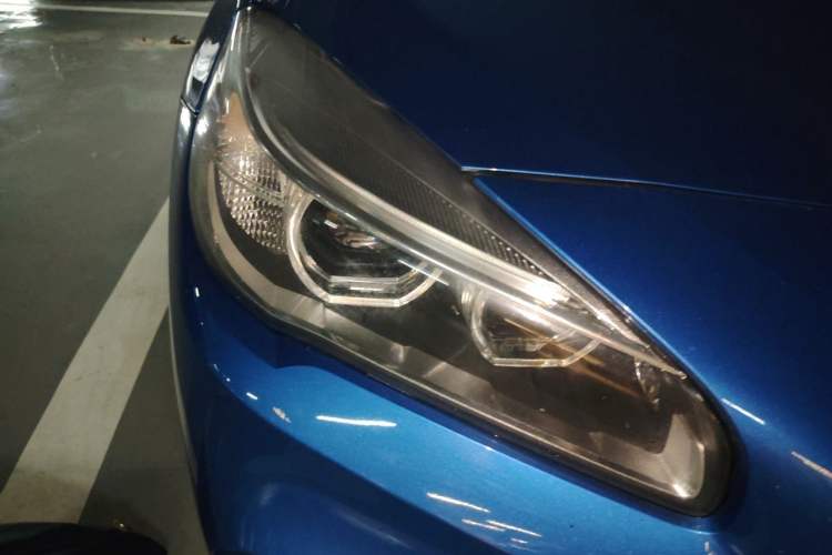 Used BMW 2 Series Gran Tourer 2015 218i Sports Design Package Right Front Headlight