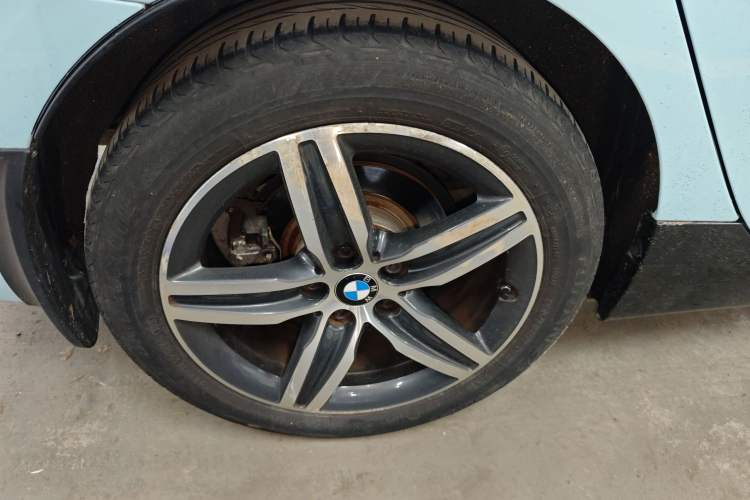 Used BMW 2 Series Gran Tourer 2015 218i Sports Design Package Right Rear Wheel Hub