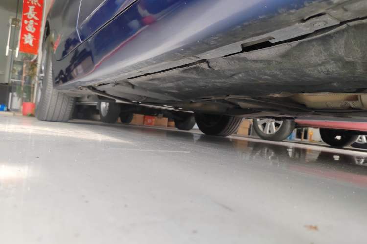 Used BMW 2 Series Gran Tourer 2015 218i Sports Design Package Right Side Sill