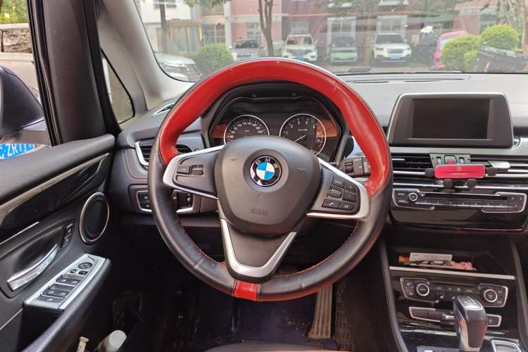 Used BMW 2 Series Gran Tourer 2015 218i Sports Design Package Steering Wheel