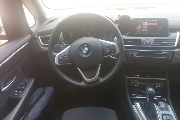 Used BMW 2 Series Gran Tourer 2015 218i Sports Design Package Steering Wheel