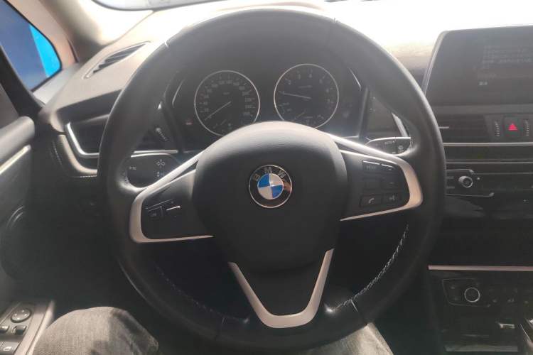 Used BMW 2 Series Gran Tourer 2015 218i Sports Design Package Steering Wheel