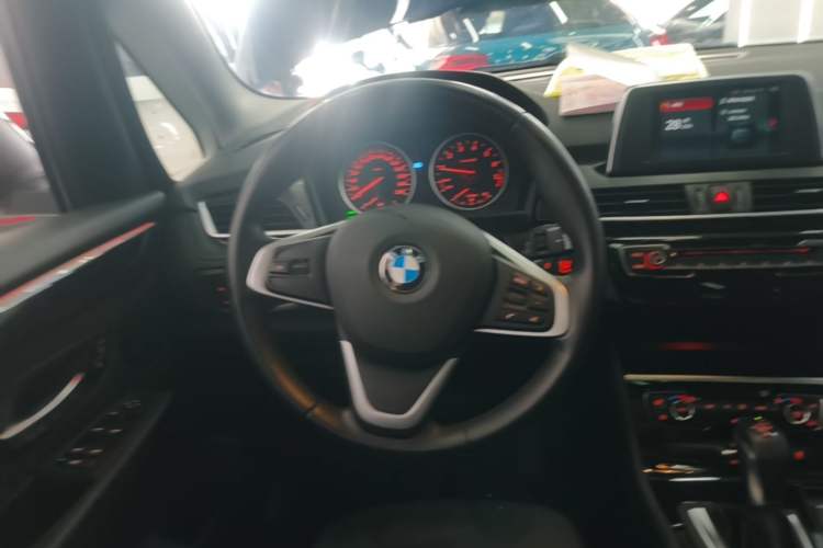 Used BMW 2 Series Gran Tourer 2015 218i Sports Design Package Steering Wheel