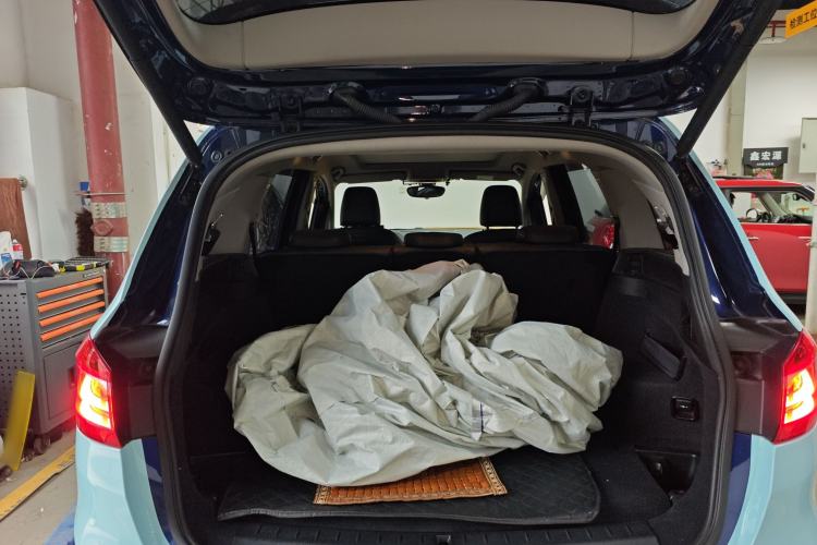 Used BMW 2 Series Gran Tourer 2015 218i Sports Design Package Trunk