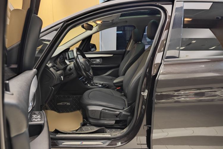 Used BMW 2 Series Gran Tourer 2015 218i Leading Model Exterior 15