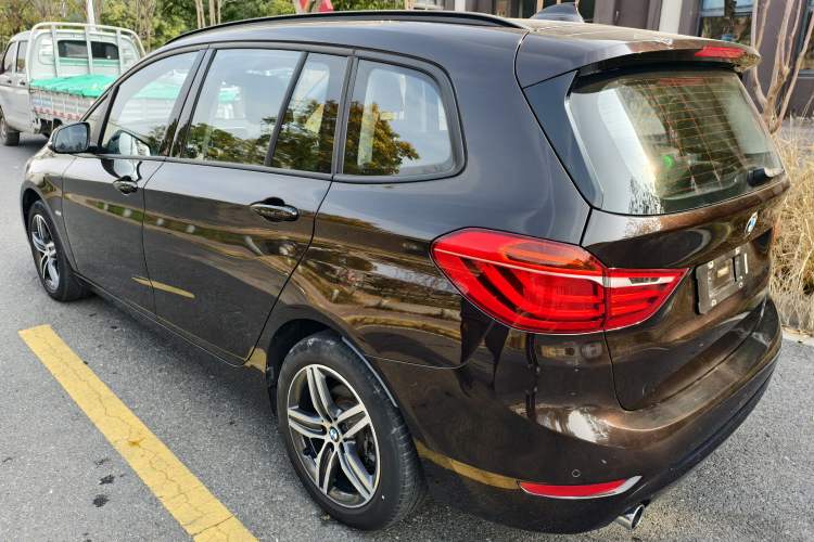 Used BMW 2 Series Gran Tourer 2015 218i Sports Design Package Exterior 3