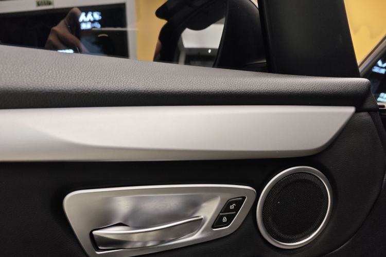 Used BMW 2 Series Gran Tourer 2015 218i Leading Model Interior 1