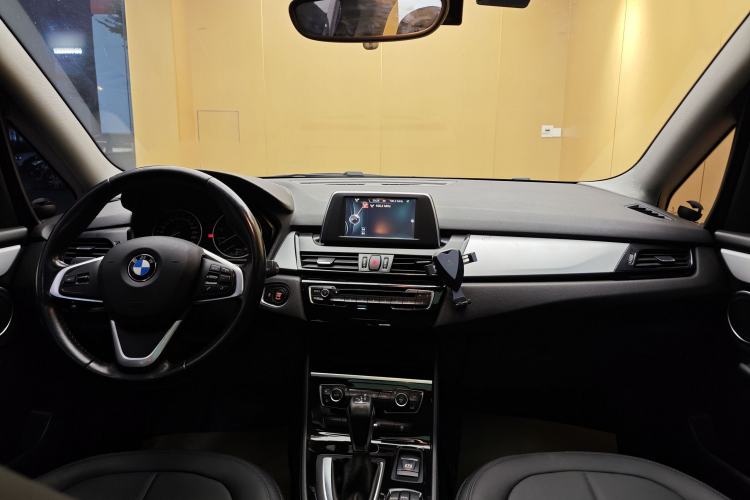 Used BMW 2 Series Gran Tourer 2015 218i Leading Model Interior 11