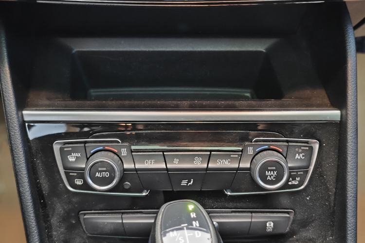Used BMW 2 Series Gran Tourer 2015 218i Leading Model Interior 5