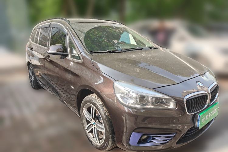 Used BMW 2 Series Gran Tourer 2015 218i Sports Design Package Front Right 45 Deg