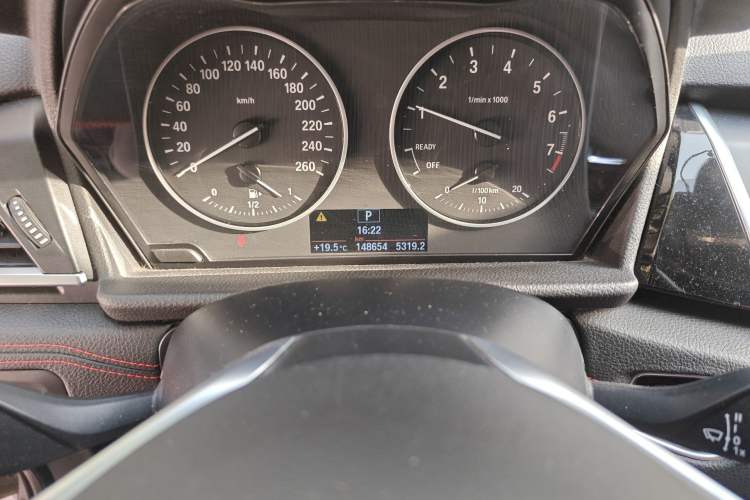Used BMW 2 Series Gran Tourer 2015 218i Sports Design Package Odometer Close Up
