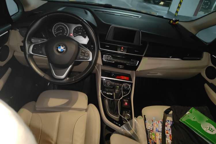 Used BMW 2 Series Gran Tourer 2015 218i Sports Design Package Center Console