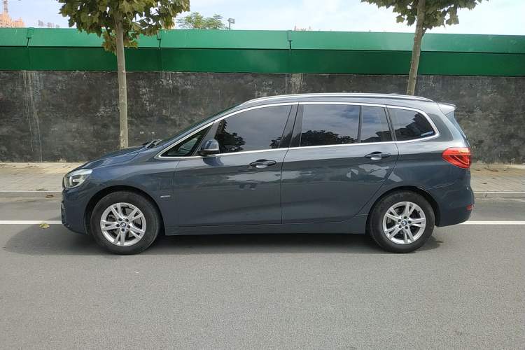 Used BMW 2 Series Gran Tourer 2015 218i Leading Model Exterior 3