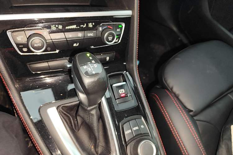 Used BMW 2 Series Gran Tourer 2015 218i Sports Design Package Gear Lever