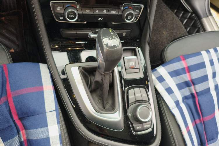 Used BMW 2 Series Gran Tourer 2015 218i Sports Design Package Gear Lever
