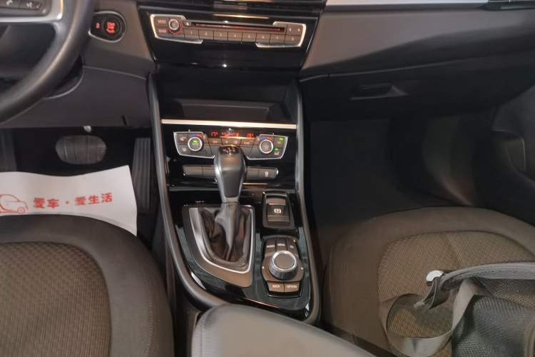 Used BMW 2 Series Gran Tourer 2015 218i Leading Model Gear Lever