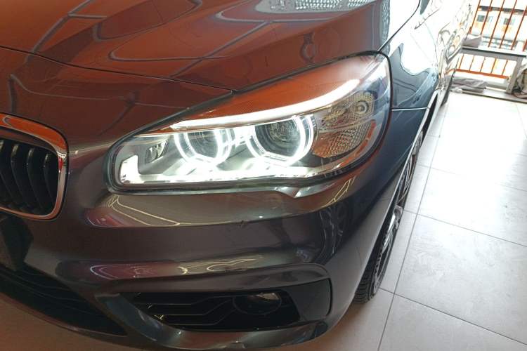 Used BMW 2 Series Gran Tourer 2015 218i Sports Design Package Left Front Headlight