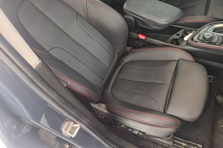 Used BMW 2 Series Gran Tourer 2015 218i Sports Design Package Right Front Seat