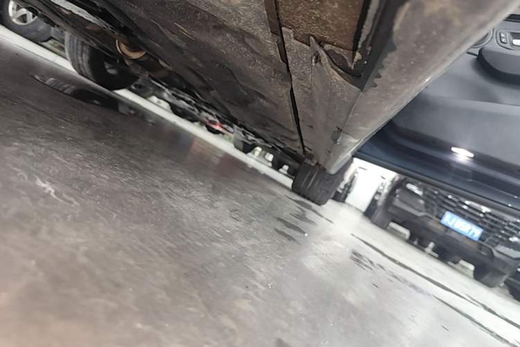 Used BMW 2 Series Gran Tourer 2015 218i Sports Design Package Right Side Sill