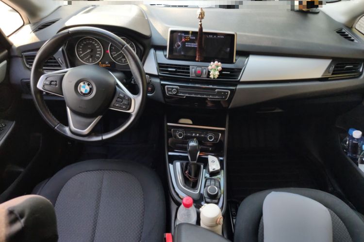 Used BMW 2 Series Gran Tourer 2015 218i Leading Model Center Console