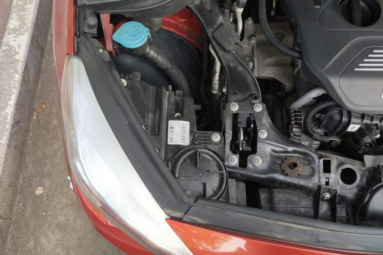 Used BMW 2 Series Gran Tourer 2015 218i Leading Model Engine Bay Right