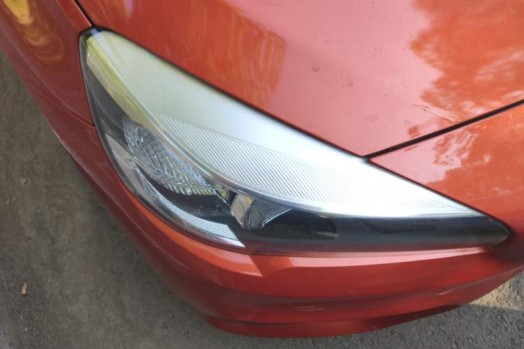 Used BMW 2 Series Gran Tourer 2015 218i Leading Model Right Front Headlight