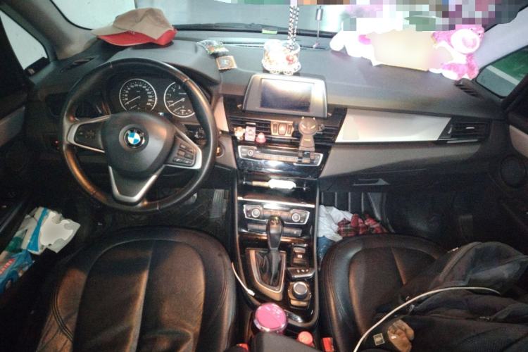 Used BMW 2 Series Gran Tourer 2015 218i Leading Model Center Console
