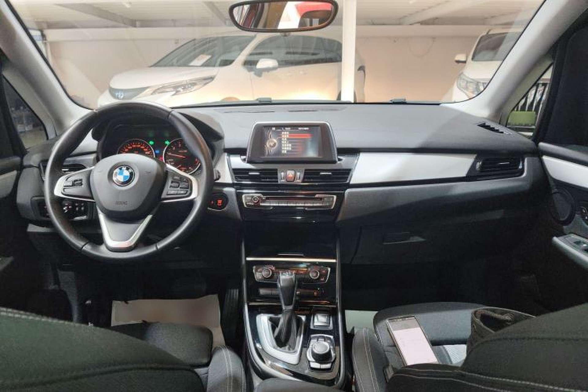 Used BMW 2 Series Gran Tourer 2015 218i Leading Model Center Console