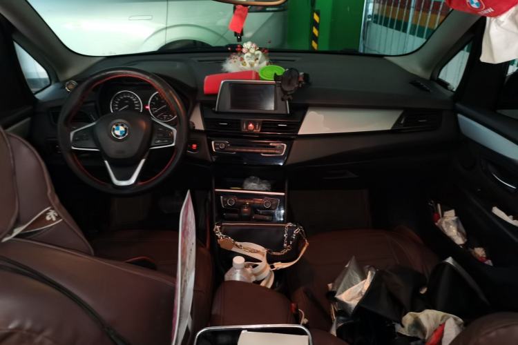 Used BMW 2 Series Gran Tourer 2015 218i Leading Model Center Console