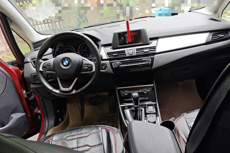 Used BMW 2 Series Gran Tourer 2015 218i Leading Model Center Console
