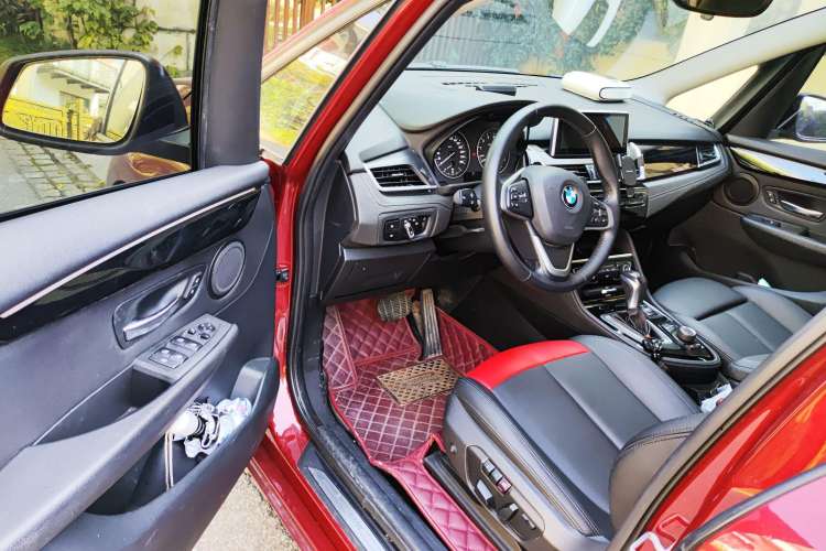 Used BMW 2 Series Gran Tourer 2015 218i Sports Design Package Driver Seat