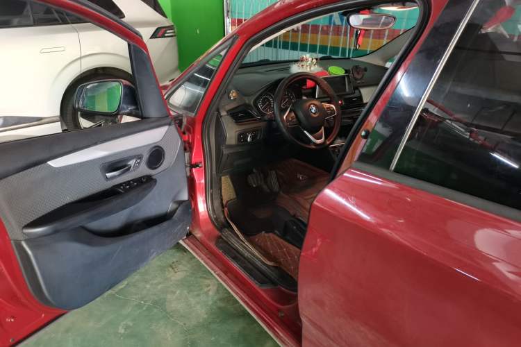 Used BMW 2 Series Gran Tourer 2015 218i Leading Model Driver Seat