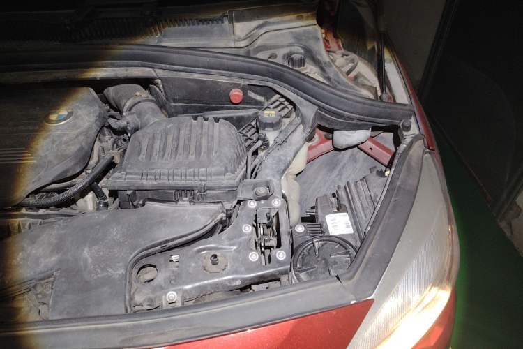 Used BMW 2 Series Gran Tourer 2015 218i Leading Model Engine Bay Left