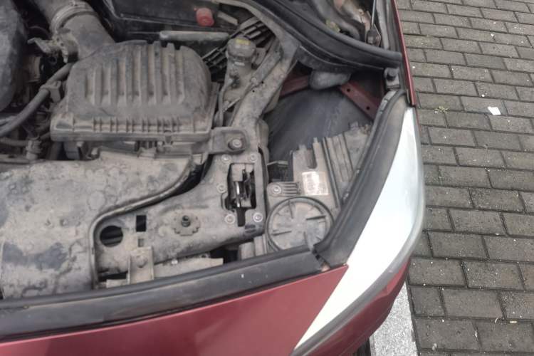 Used BMW 2 Series Gran Tourer 2015 218i Leading Model Engine Bay Left