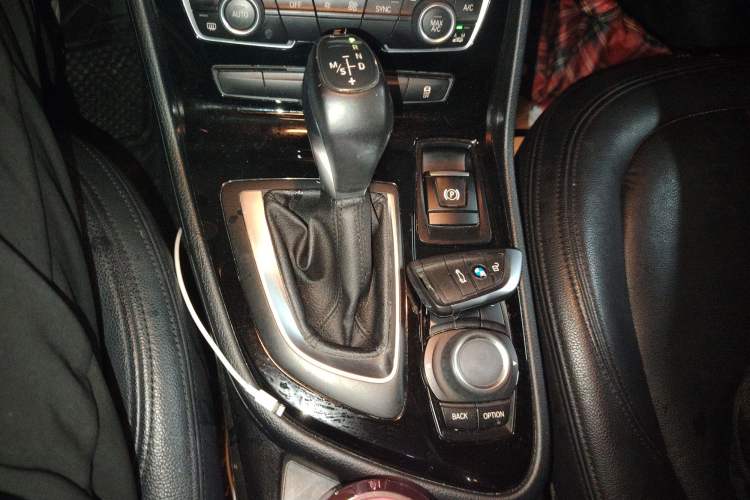Used BMW 2 Series Gran Tourer 2015 218i Leading Model Gear Lever