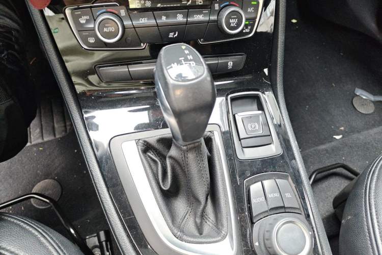 Used BMW 2 Series Gran Tourer 2015 218i Leading Model Gear Lever