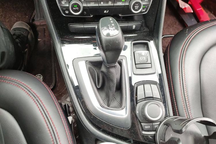 Used BMW 2 Series Gran Tourer 2015 218i Leading Model Gear Lever