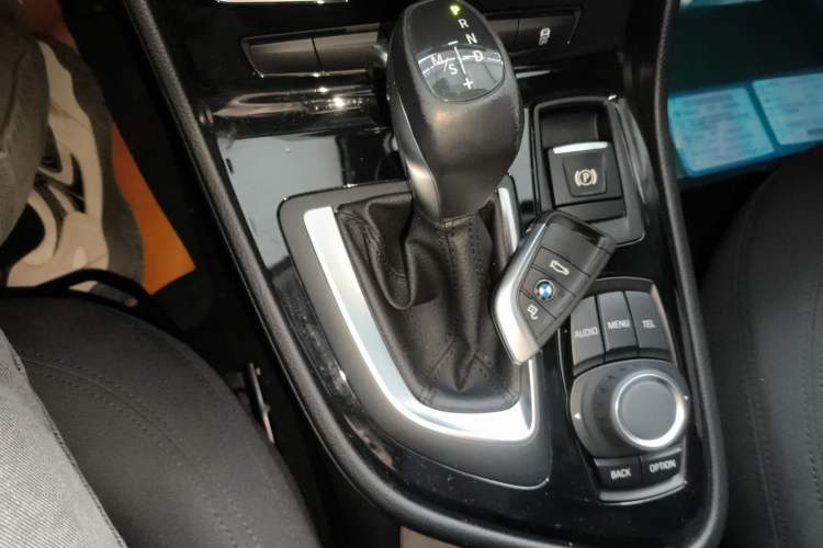 Used BMW 2 Series Gran Tourer 2015 218i Leading Model Gear Lever